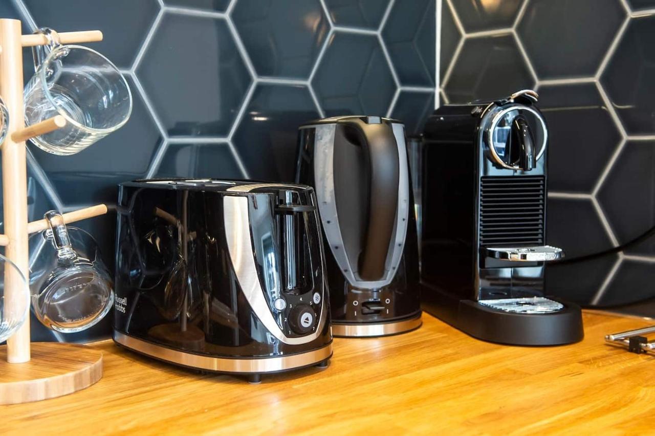 Upper Bow - Luxurious, Modern 1Br Apartment Near Castle Edinburgh Ngoại thất bức ảnh